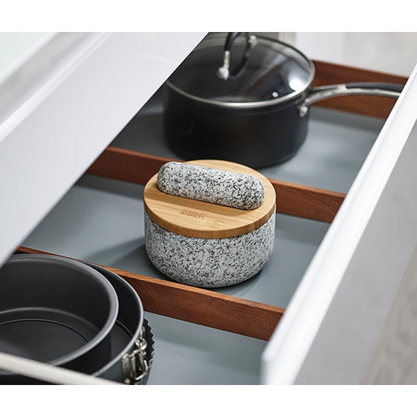 Pilon et mortier en granite avec couvercle en bambou Dash Joseph Joseph - Image 2