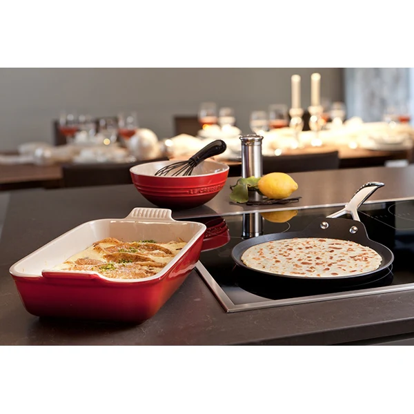 Plat rectangulaire en céramique émaillée 32 cm Cerise Le Creuset - Image 5